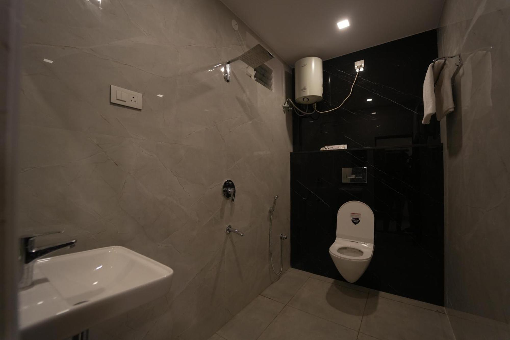Arudra Residency Hotel Tiruvannamalai Exterior photo