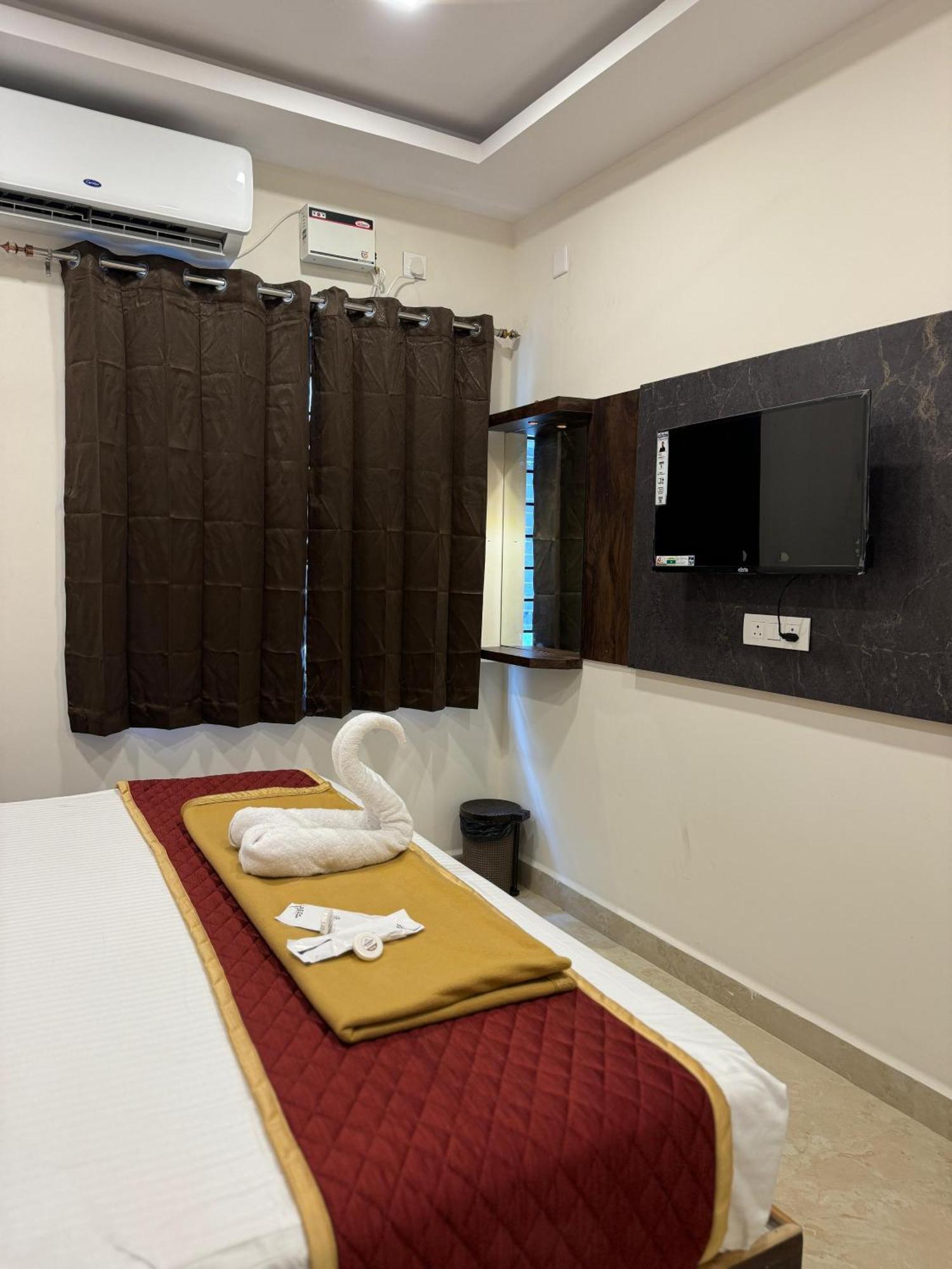 Arudra Residency Hotel Tiruvannamalai Exterior photo